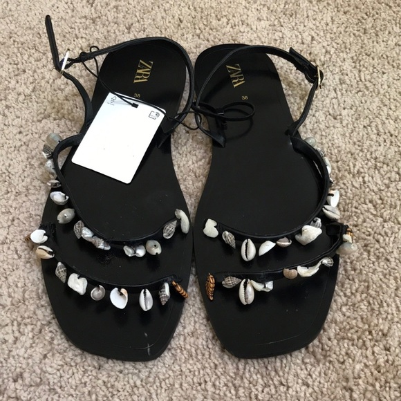 Zara SZ 38, black flat sandals with shells with ankle straps. - Picture 1 of 9
